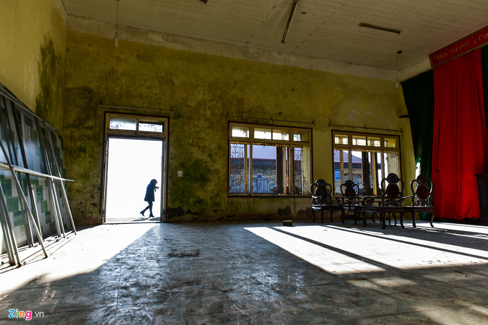 Nhiều nhà nghỉ trên đỉnh Mẫu Sơn bị bỏ hoang